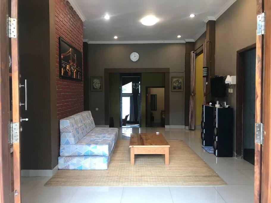 Villa Naumi Bandung Eksteriør billede