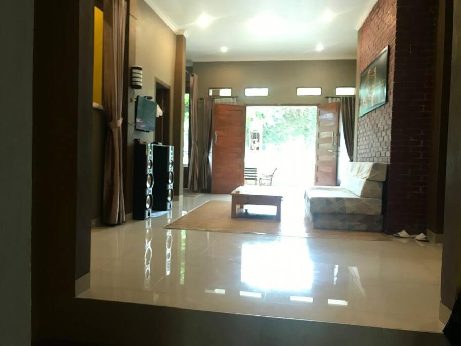 Villa Naumi Bandung Eksteriør billede